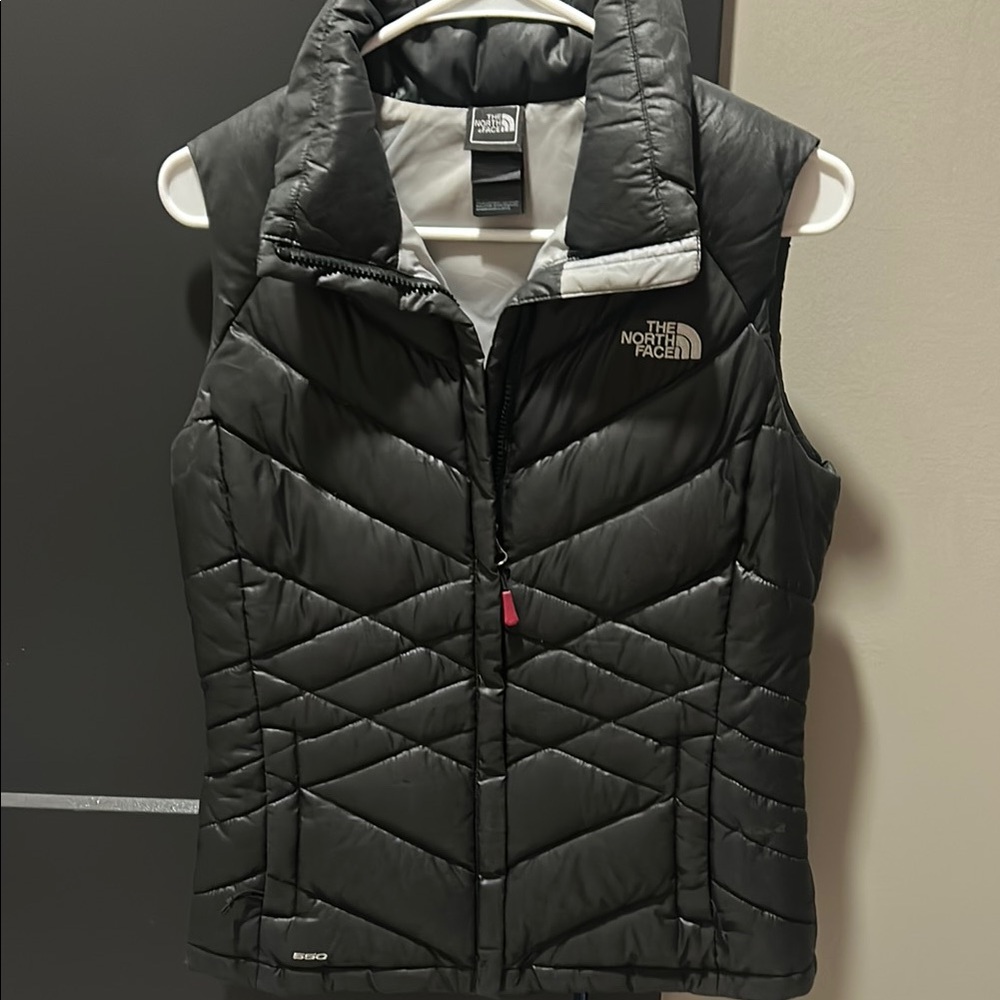North Face Women's Black Puffer Vest - Small